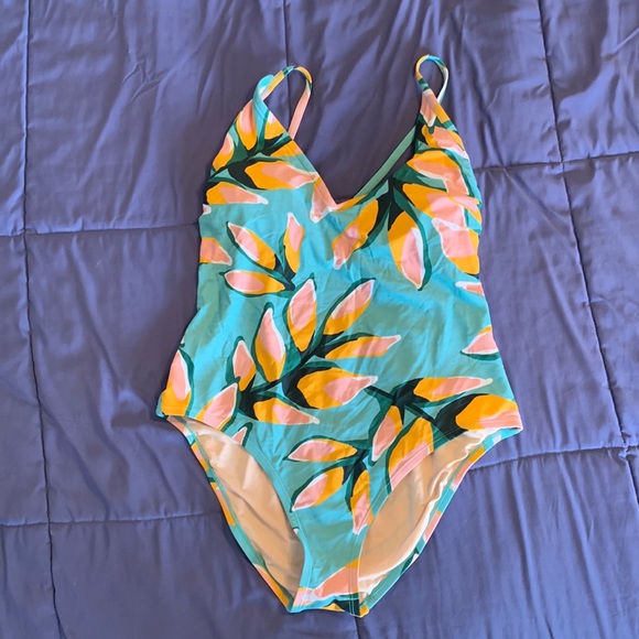 Kona Sol Swim One Piece Kona Sol Large Swimsuit Poshmark